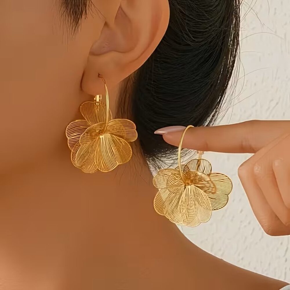 Elegant Double Layer 3D Petal Earrings Z176